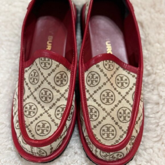 Tory Burch red leather and beige T Monogram Buddy Loafer size 9 - Picture 7 of 9